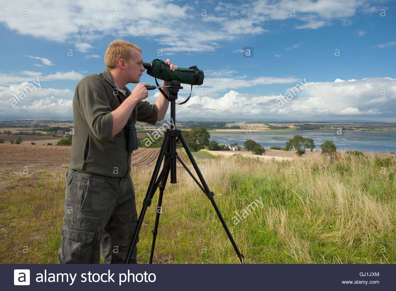 Birdwatching Telescope High Resolution Stock Photography and Images Alamy