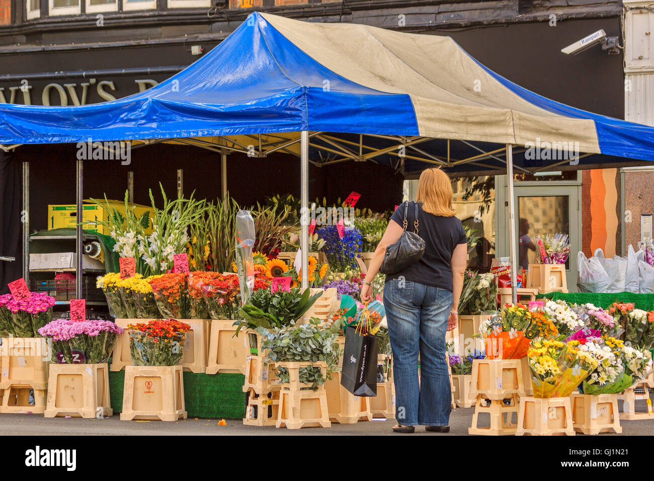 Awning with flowers hires stock photography and images Alamy