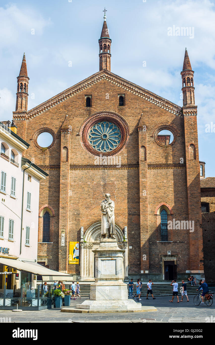 Chiesa di  San Francesco church and Gian Domenico Romagnosi statue in Piazza Cavalli of Piacenza. Italy. Stock Photo