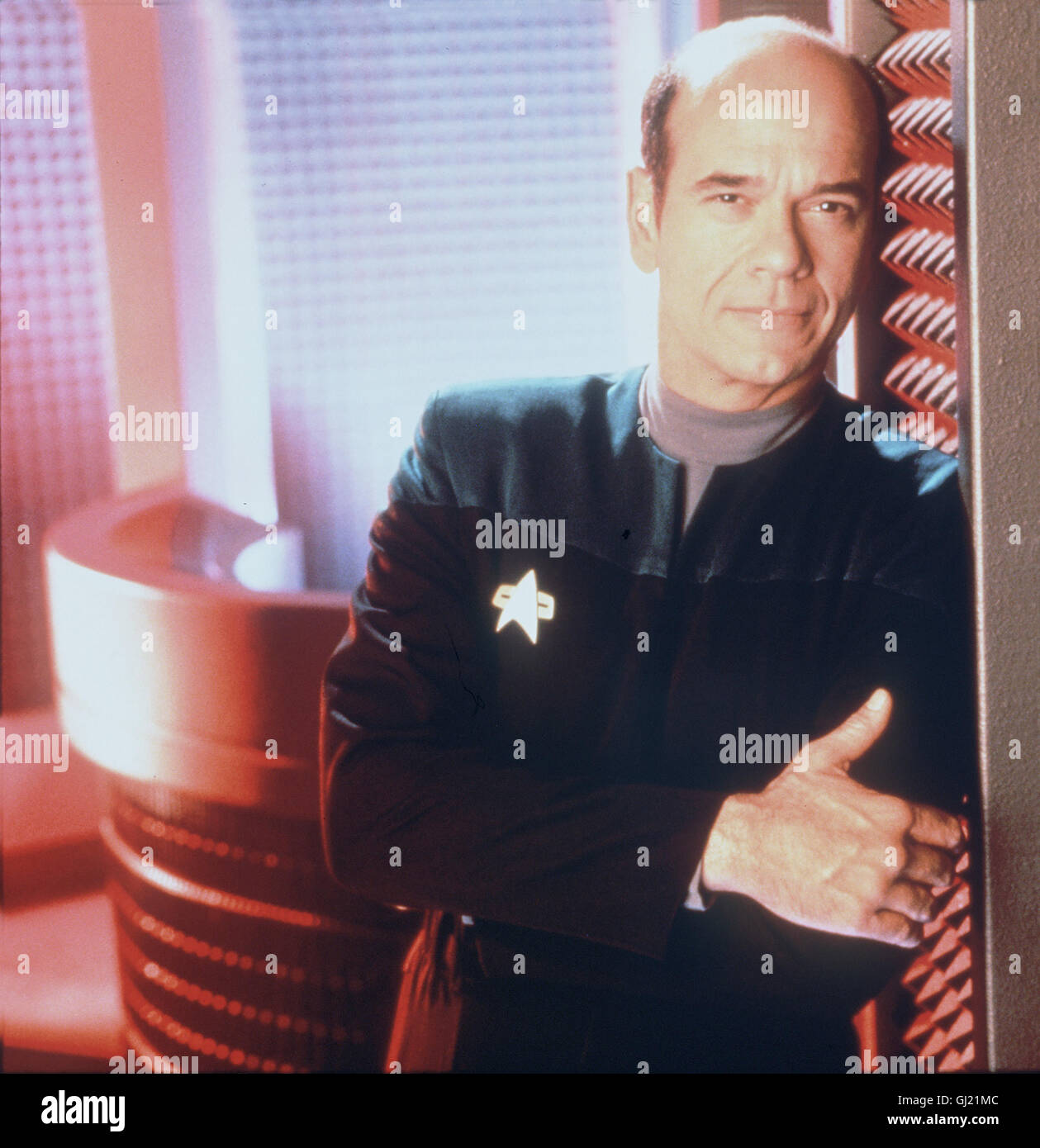 STAR TREK RAUMSCHIFF VOYAGER Dr. Zimmerman (ROBERT PICARDO), der