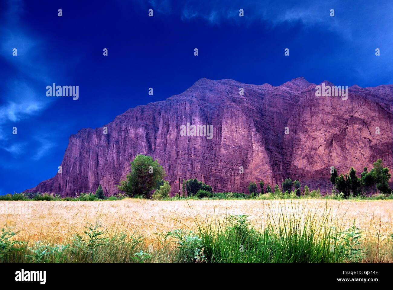 Landform wind erosion hires stock photography and images Alamy