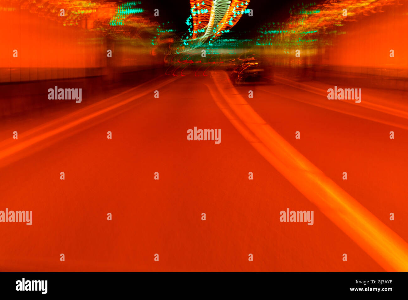 Break light streaks hi-res stock photography and images - Alamy
