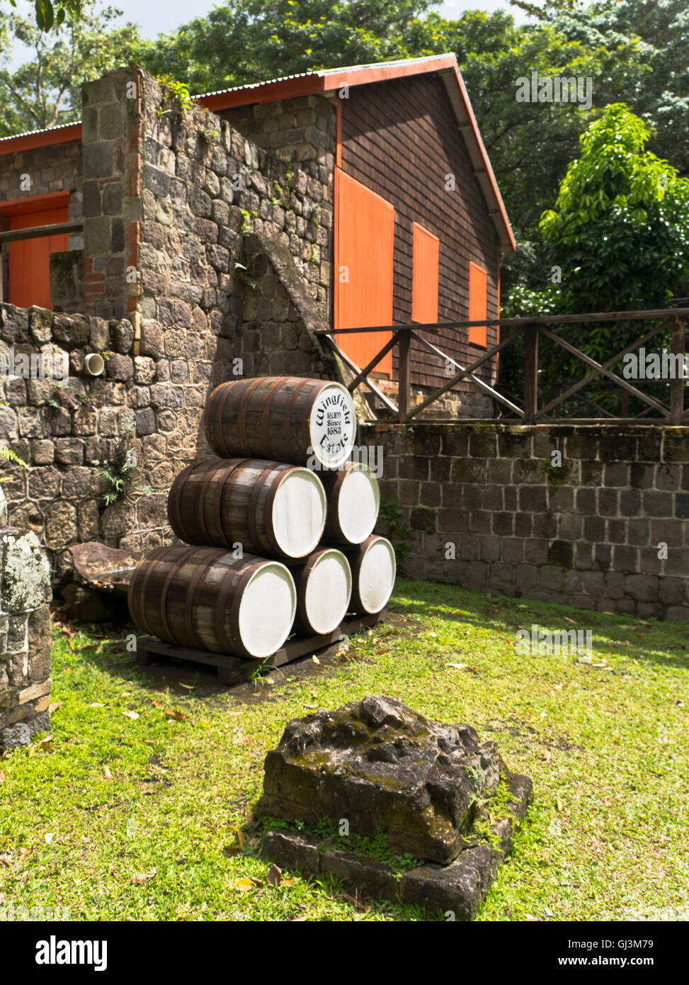 dh Wingfield Manor Estate ST KITTS CARIBBEAN Rum barrels sugar