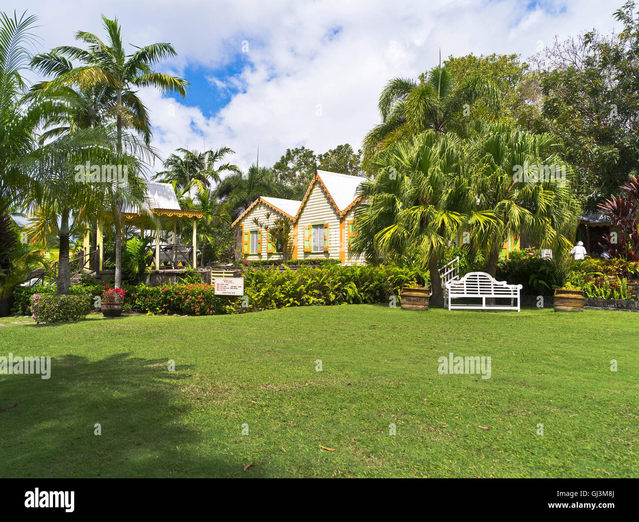 dh Botanical Gardens ST KITTS CARIBBEAN Tropical garden tourist buildings romney manor wingfield estate nevis botanic Stock Photo