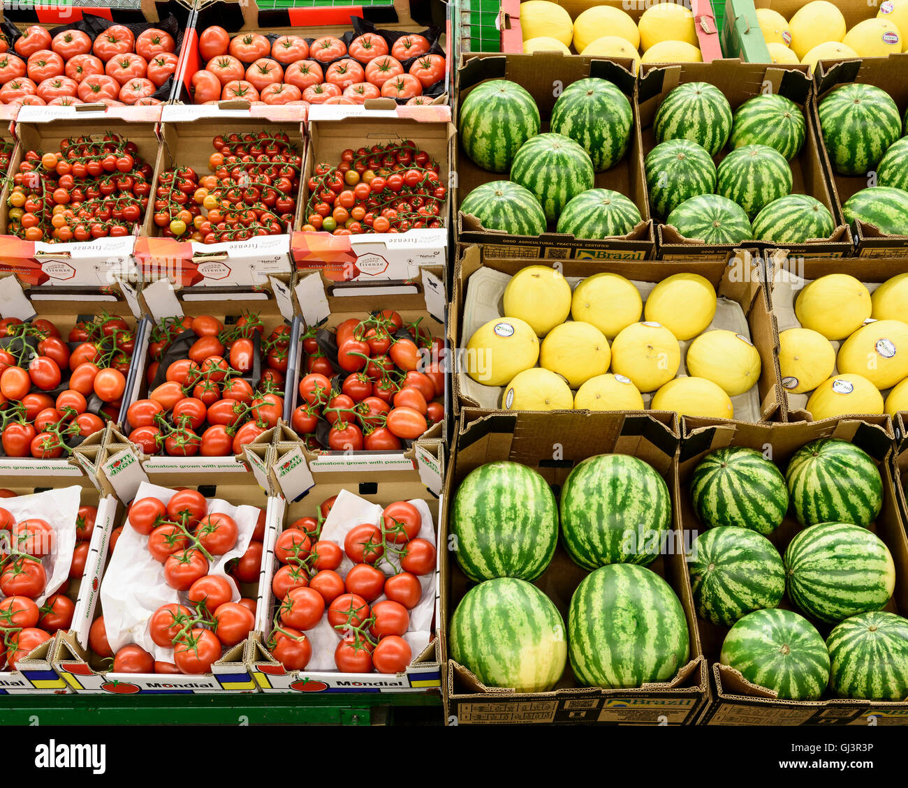 Fruit in the fruit and veg market. New Covent Garden Market, London