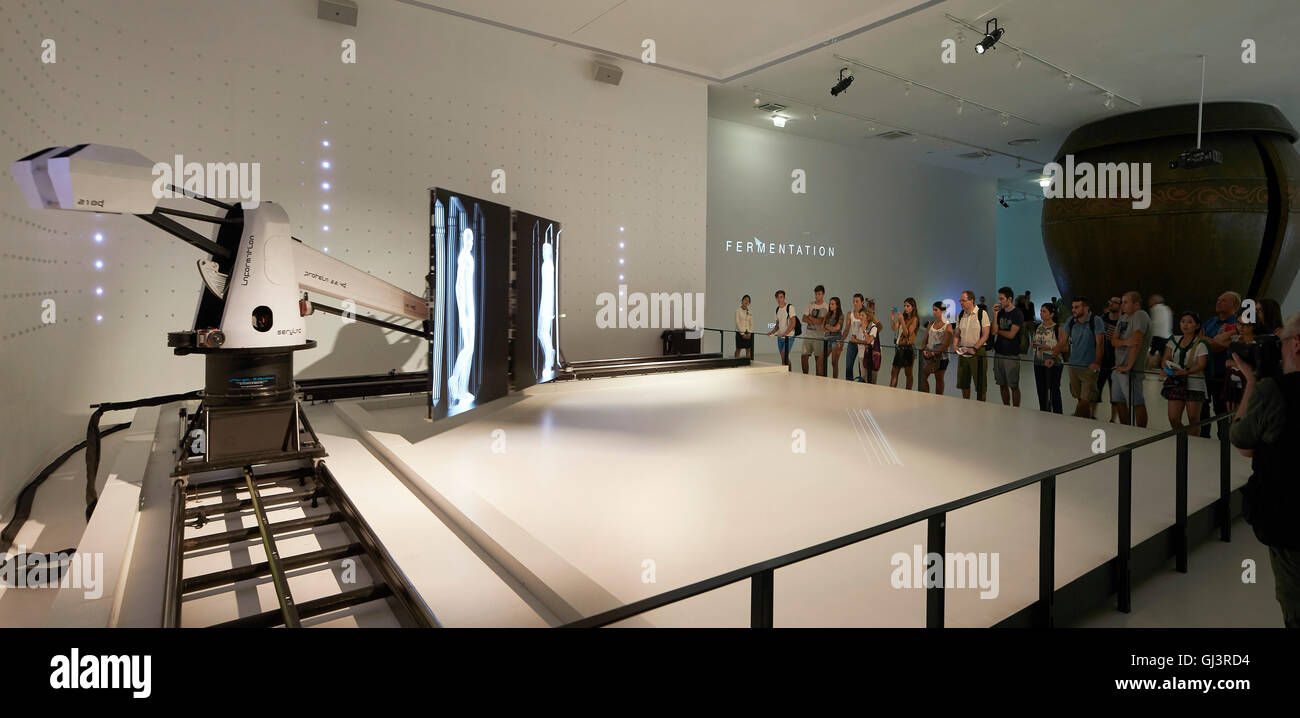 Presentation platform with visitors. Milan EXPO 2015, Korea Pavilion, Milan, Italy. Architect: BCHO Architects, 2015. Stock Photo