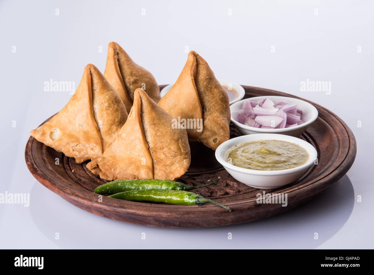 Veg potato Samosa with sauces, Homemade Fried Indian Samosa with Mint