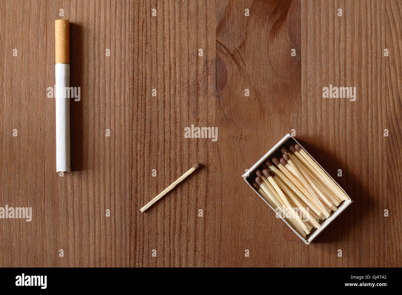 Lighting cigarette match hires stock photography and images Alamy
