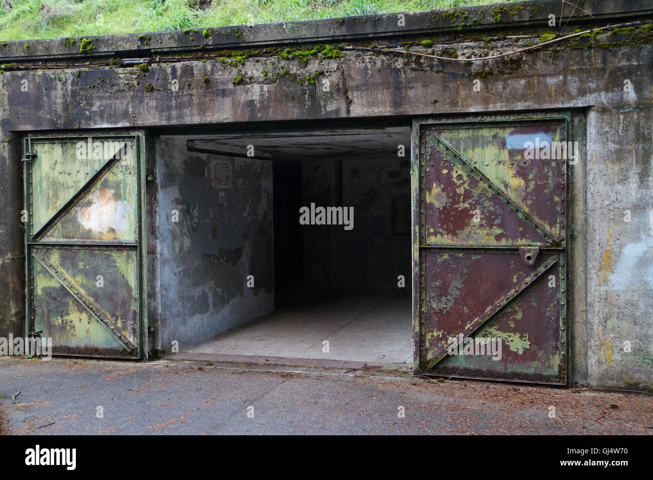 Army Bunker Entrance Stock Photo Alamy