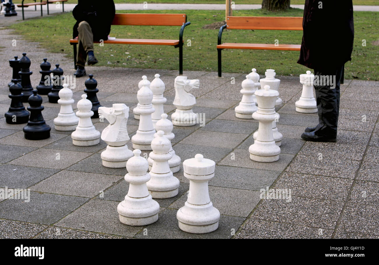 Chess pieces fun hi-res stock photography and images - Alamy