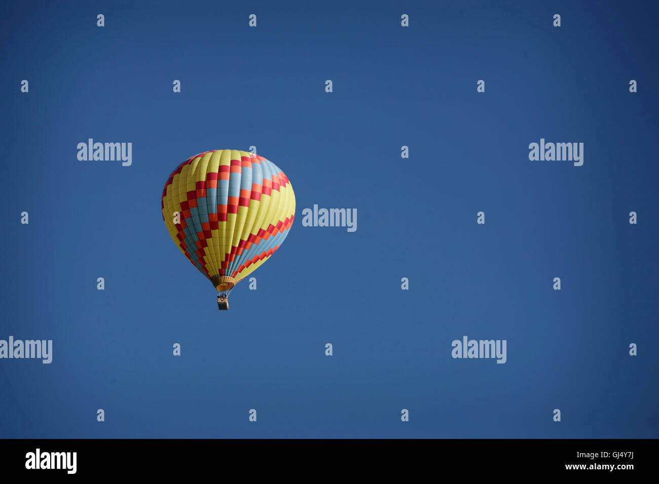 Blue ballon hi res stock photography and images Alamy