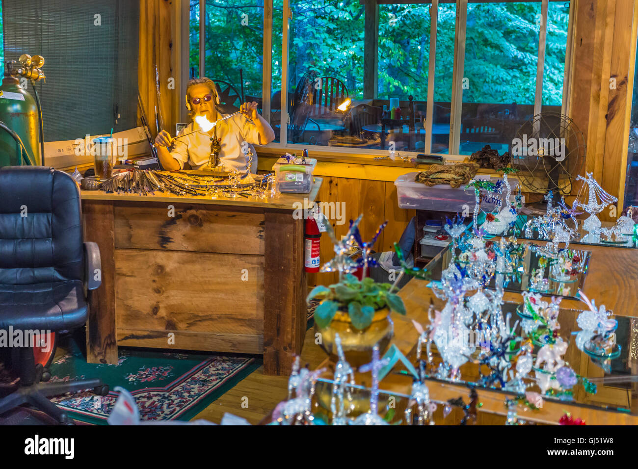Glass sculpture demonstration and sales at Butts On The Creek