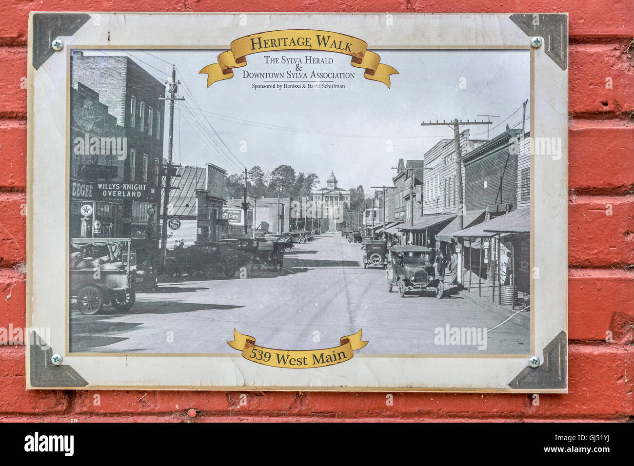 Heritage Walk historical photo on brick wall at 539 West Main Street in downtown Sylva, North Carolina Stock Photo