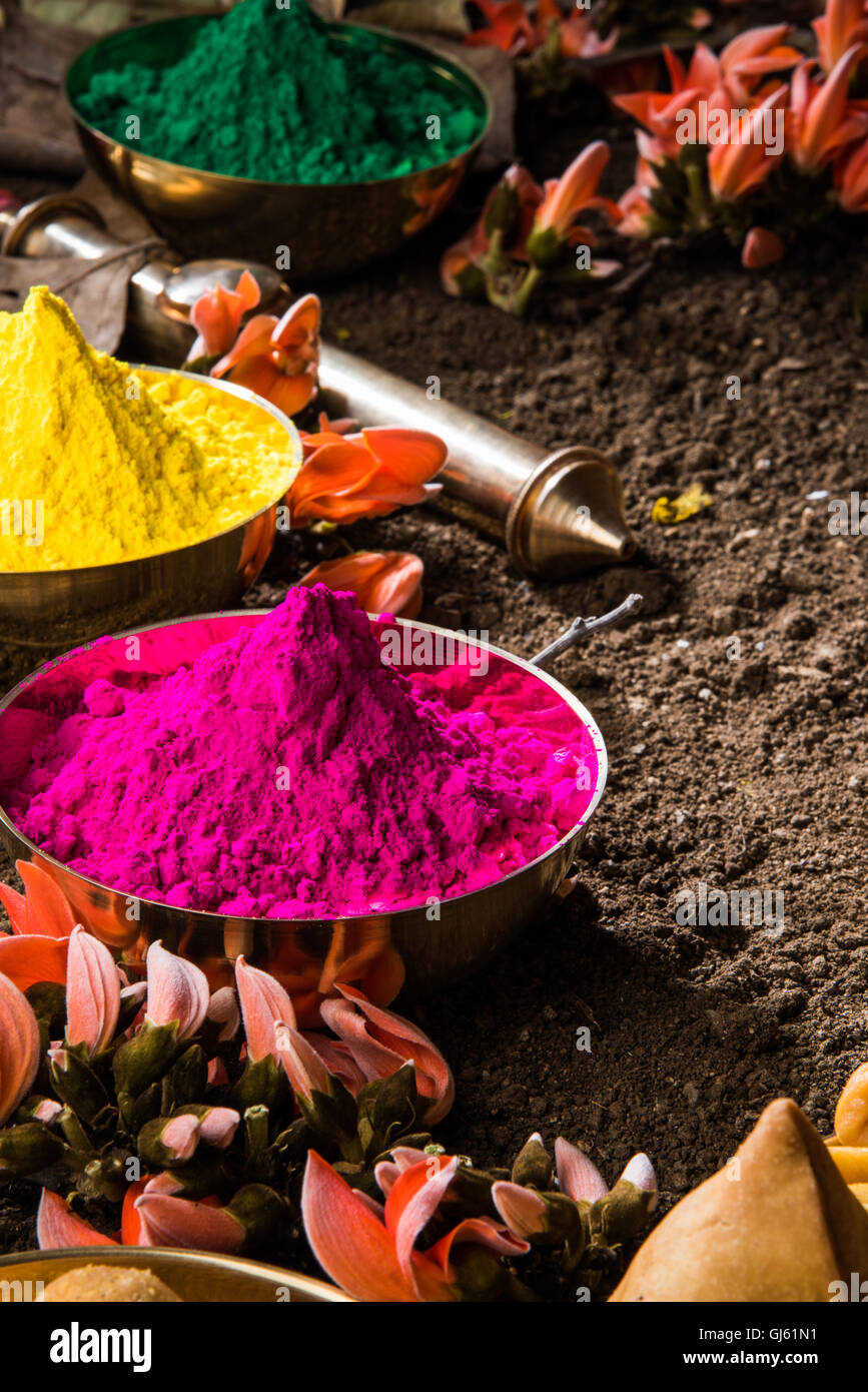 holi smosa