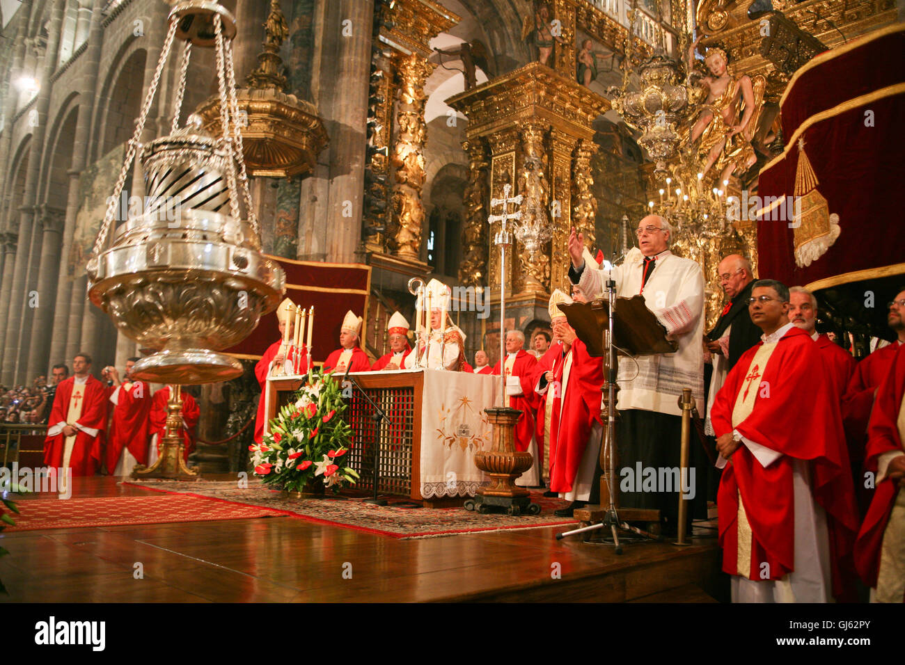 Service on July 25th, on St James Day at the altar of Santiago de