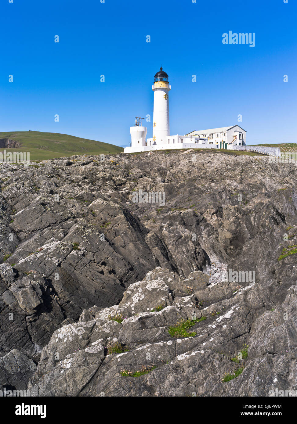 dh South Lighthouse FAIR ISLE SHETLAND Wick of Hestigeo NLB lighthouse rock seacliff scotland lighthouses uk rocky Stock Photo