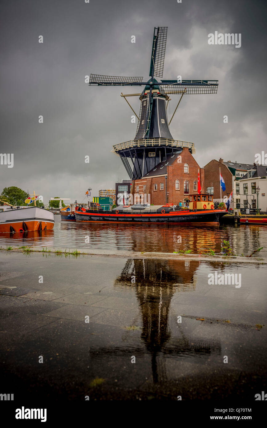 Mill de adriaan hi-res stock photography and images - Alamy