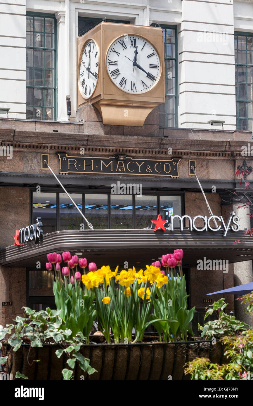 Macys clock hires stock photography and images Alamy