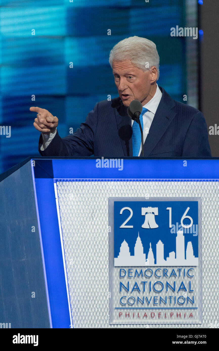 Former President Bill Clinton gives the keynote address at the 2nd day ...