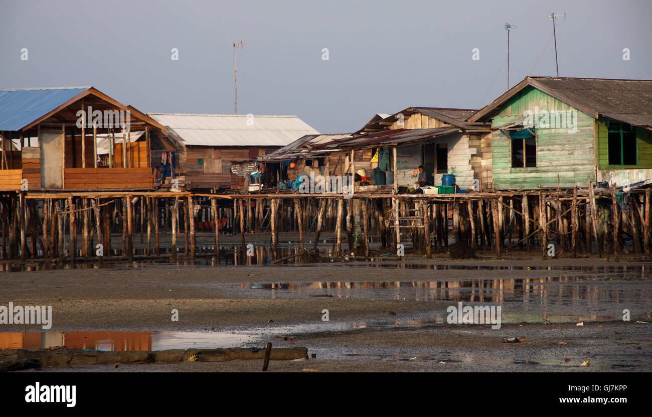 Stilted Community Stilted houses in village on Bintan, Indonesia Stock Photo - Alamy