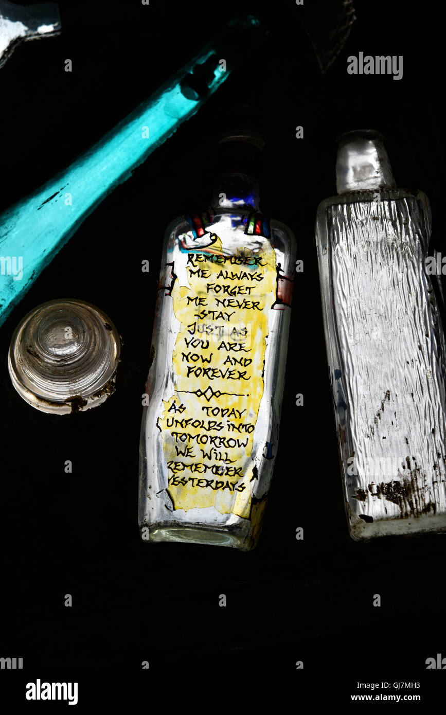 Bottle house lightning ridge new hires stock photography and images