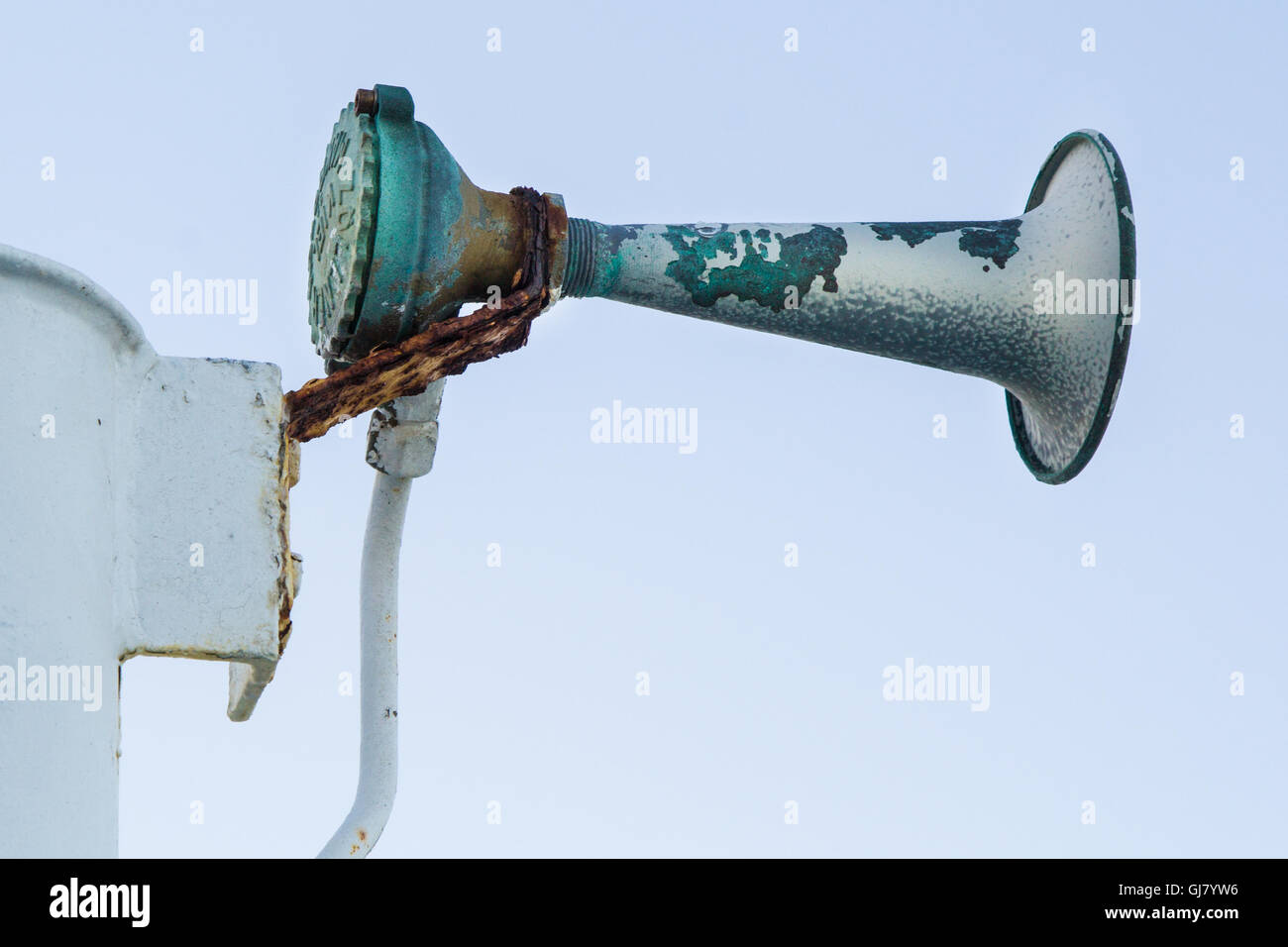 Ships horn hi-res stock photography and images - Alamy