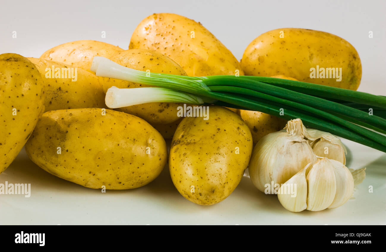 potato onion and garlic Stock Photo Alamy