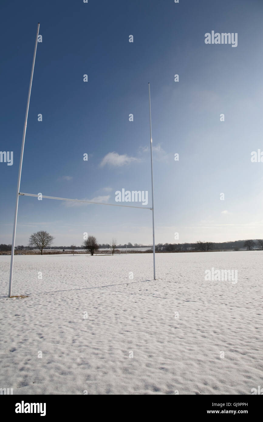 Cold rugby hi-res stock photography and images - Alamy