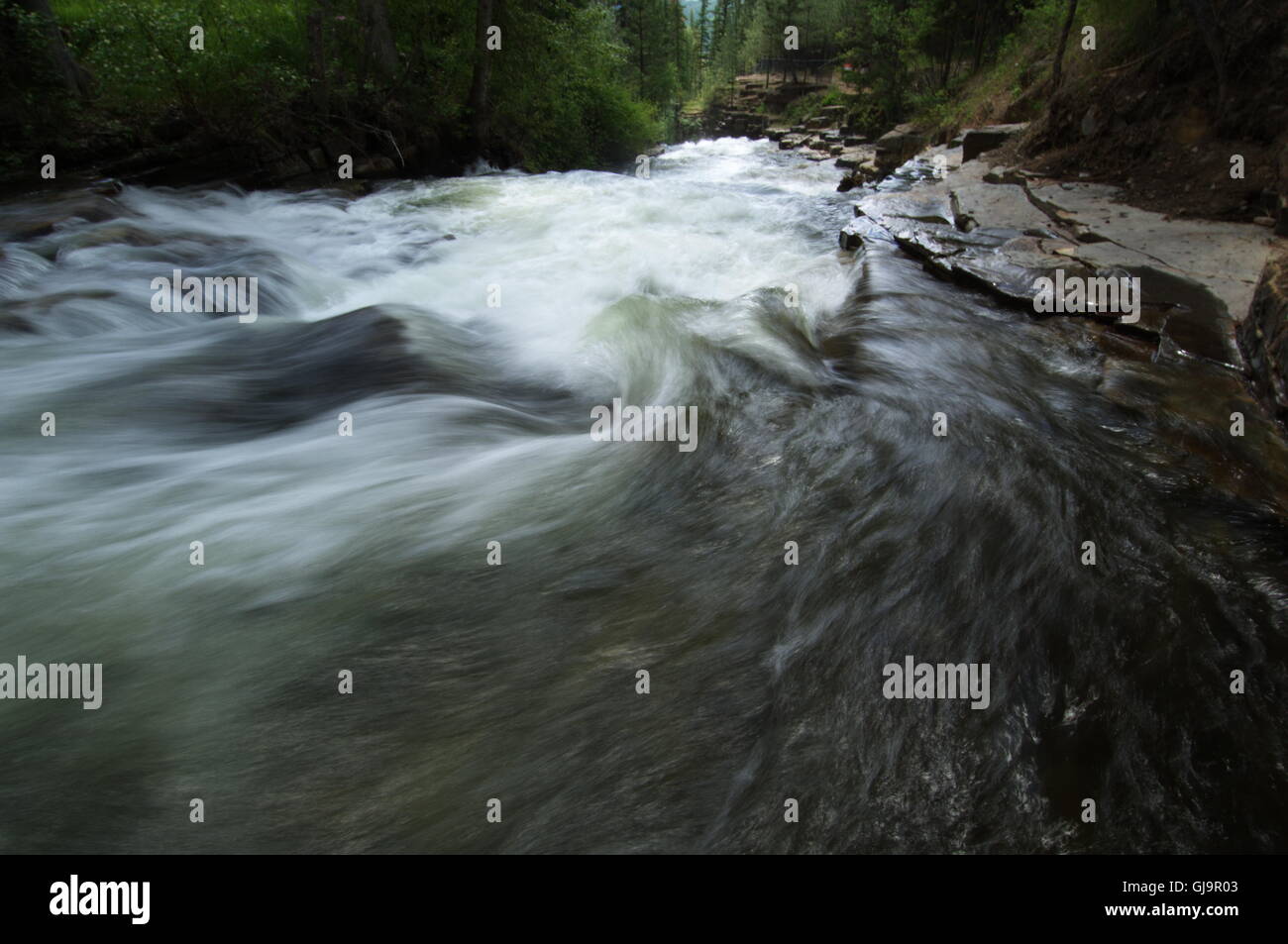 Fresh flowing creek hi-res stock photography and images - Alamy