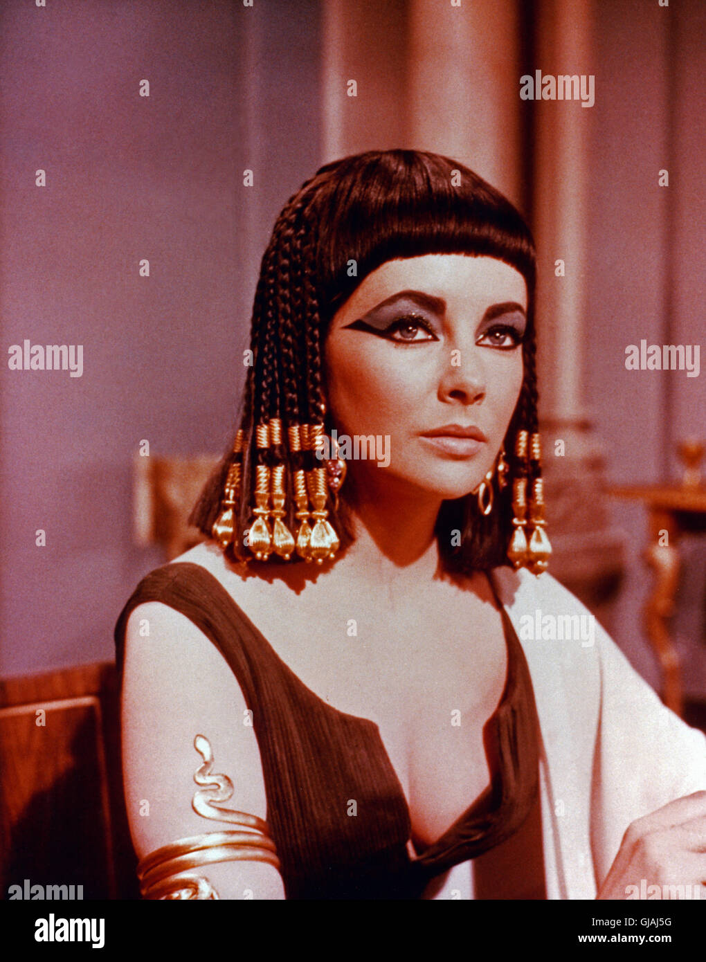 Cleopatra 1960er hires stock photography and images Alamy