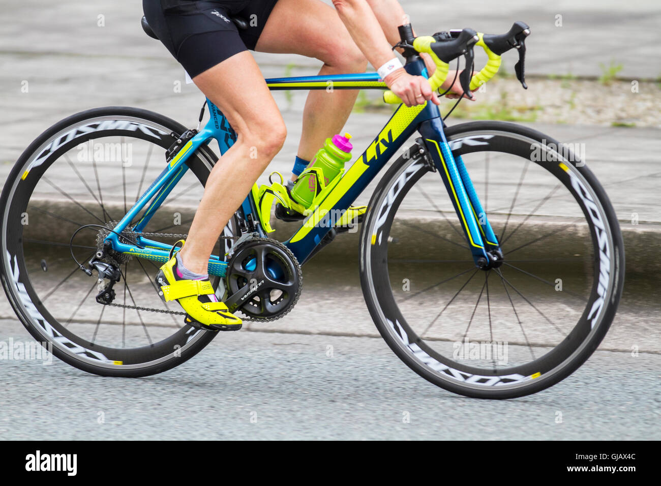 liv blue bike