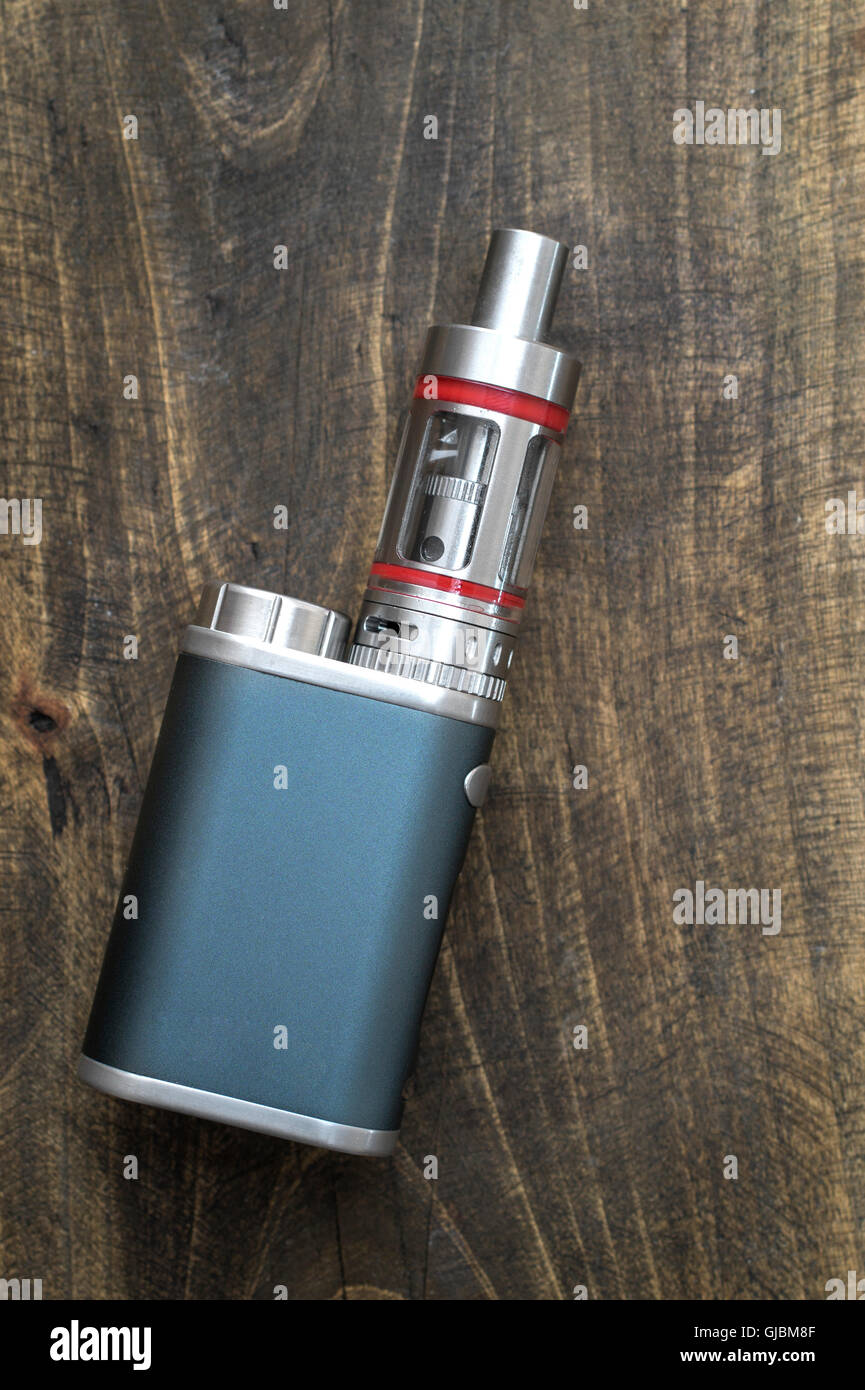 elfbar nachfüll pod läuft aus Arsène Valentin : Cigarette Electronique et e-liquide le moins cher sur  internet!