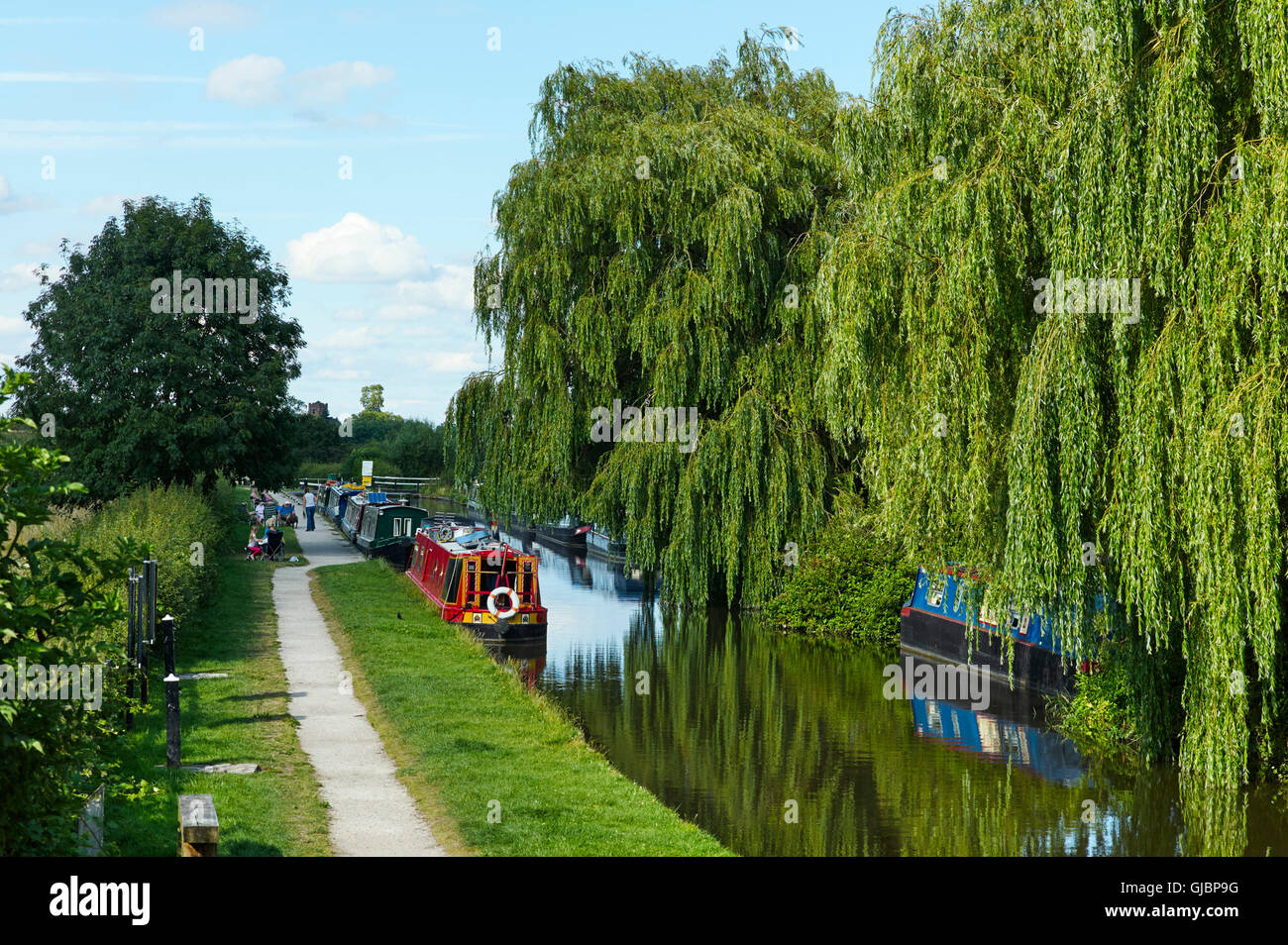 Trent and Mersey canal at Alrewas Stock Photo