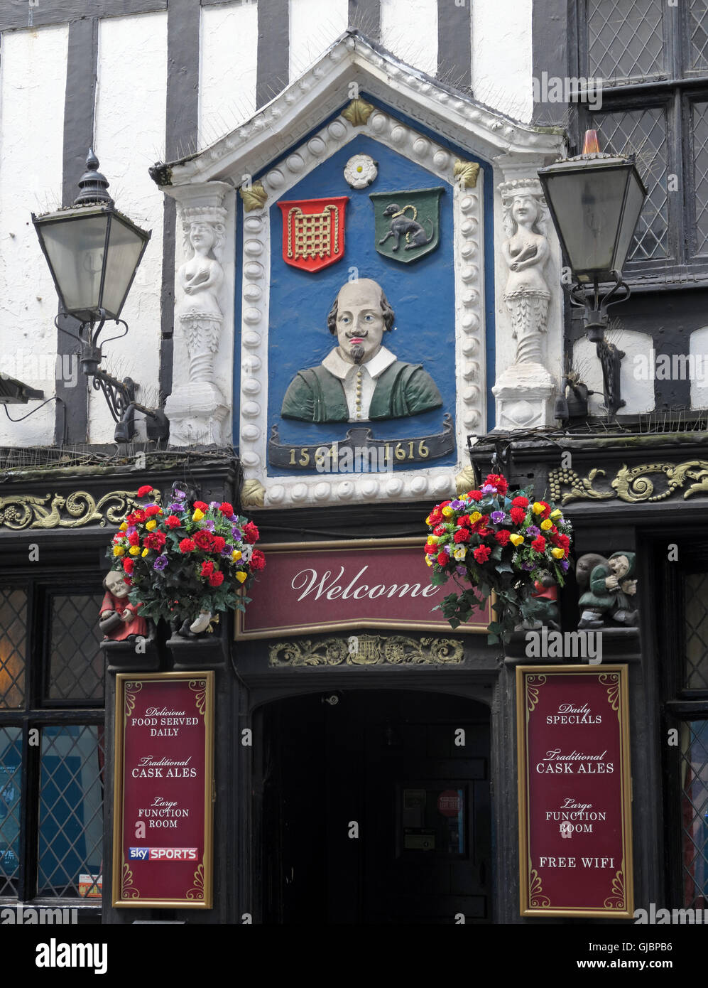 Shakespeare historic pub, 16 Fountain St, City Centre, Manchester M2 2AA Stock Photo