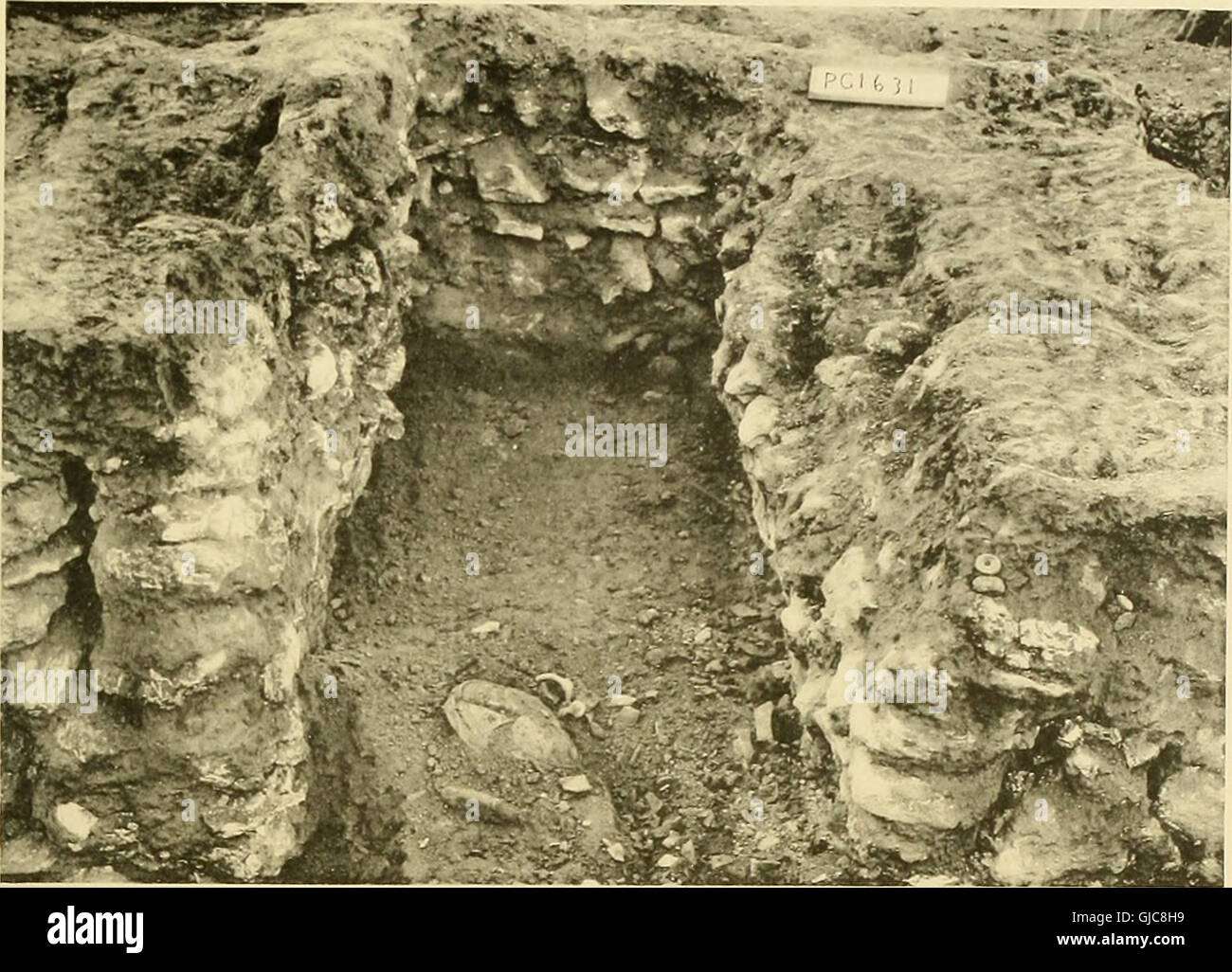 Ur excavations (1900 Stock Photo - Alamy