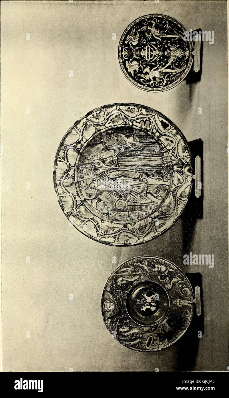 This catalogue showcases various art and antique collections, including