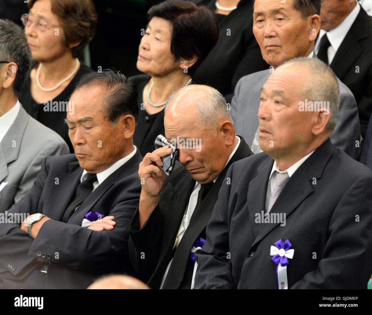 Tokyo, Japan. 15th Aug, 2016. People attend the ceremony marking the