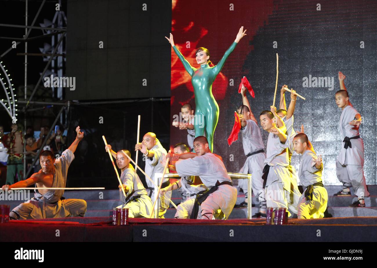 Heihe, China. 15th Aug, 2016. The wellknown Russian contortionist