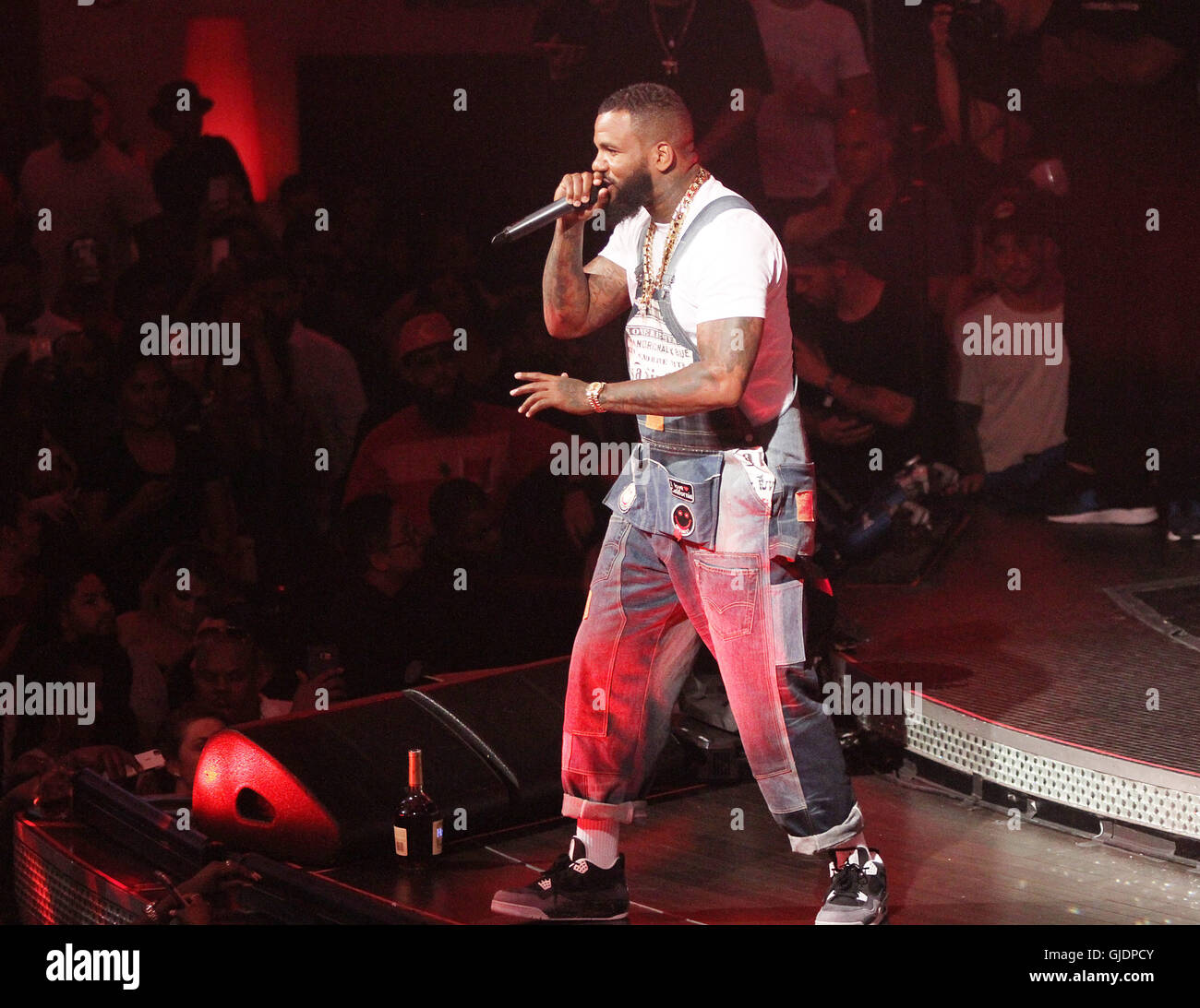 Las Vegas, Nevada, USA. 15th Aug, 2016. Rapper The Game makes his Drai ...