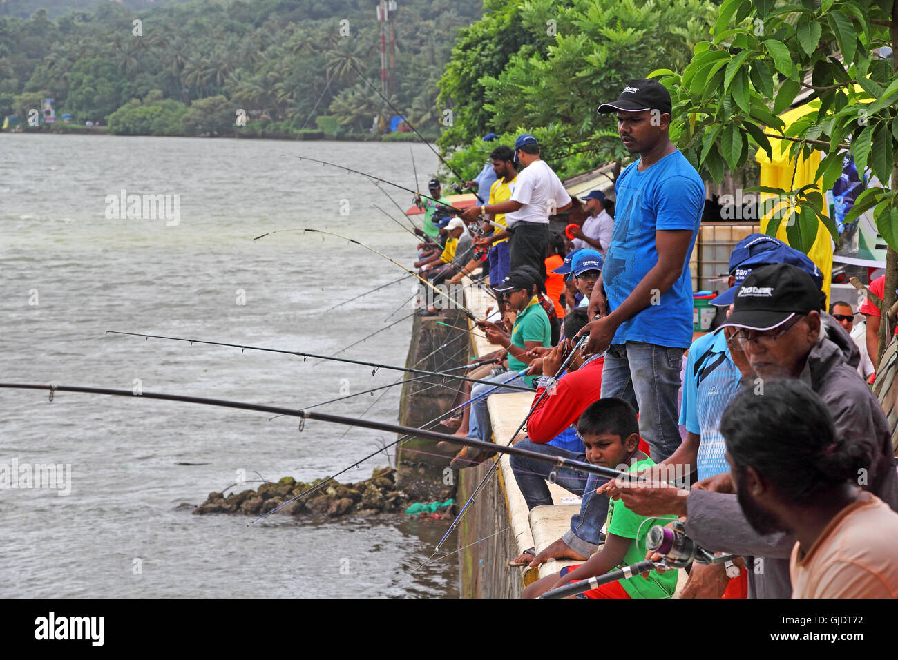 Goa, India. 15th Aug, 2016. Anglers participate in the 17th Annual All Goa Fishing Competition and Sea Food Festival at Ribandar in Goa, India. This is an annual event held on the banks of River Mondovi. MathewJoseK/Alamy Live News Stock Photo