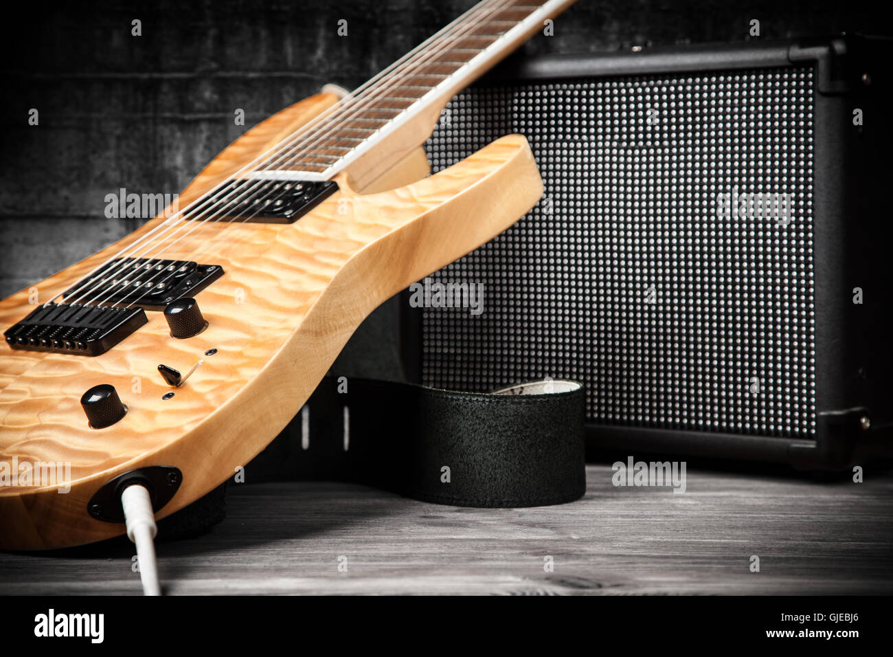 Electric guitar and amplifier Stock Photo Alamy