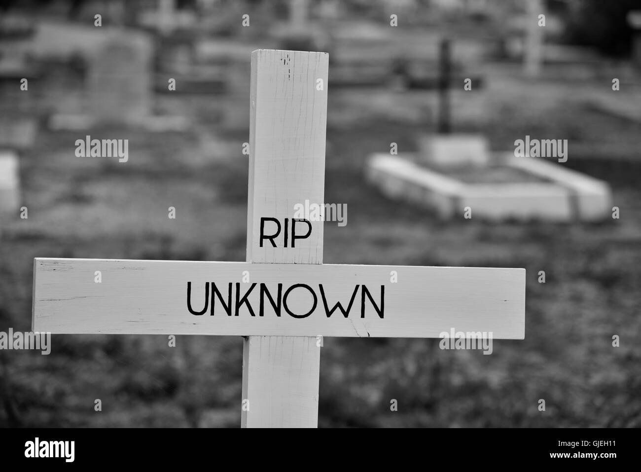 unknown grave in lightning ridge cemetary marking grave of dead miner
