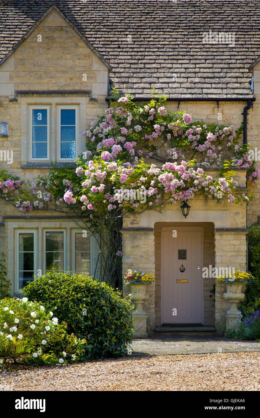 Cottage Home in Chipping-Campden, the Cotswolds, Gloucestershire, England Stock Photo