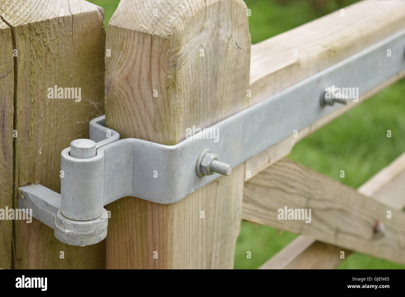 Steel Gate Hinges High Resolution Stock Photography and Images Alamy