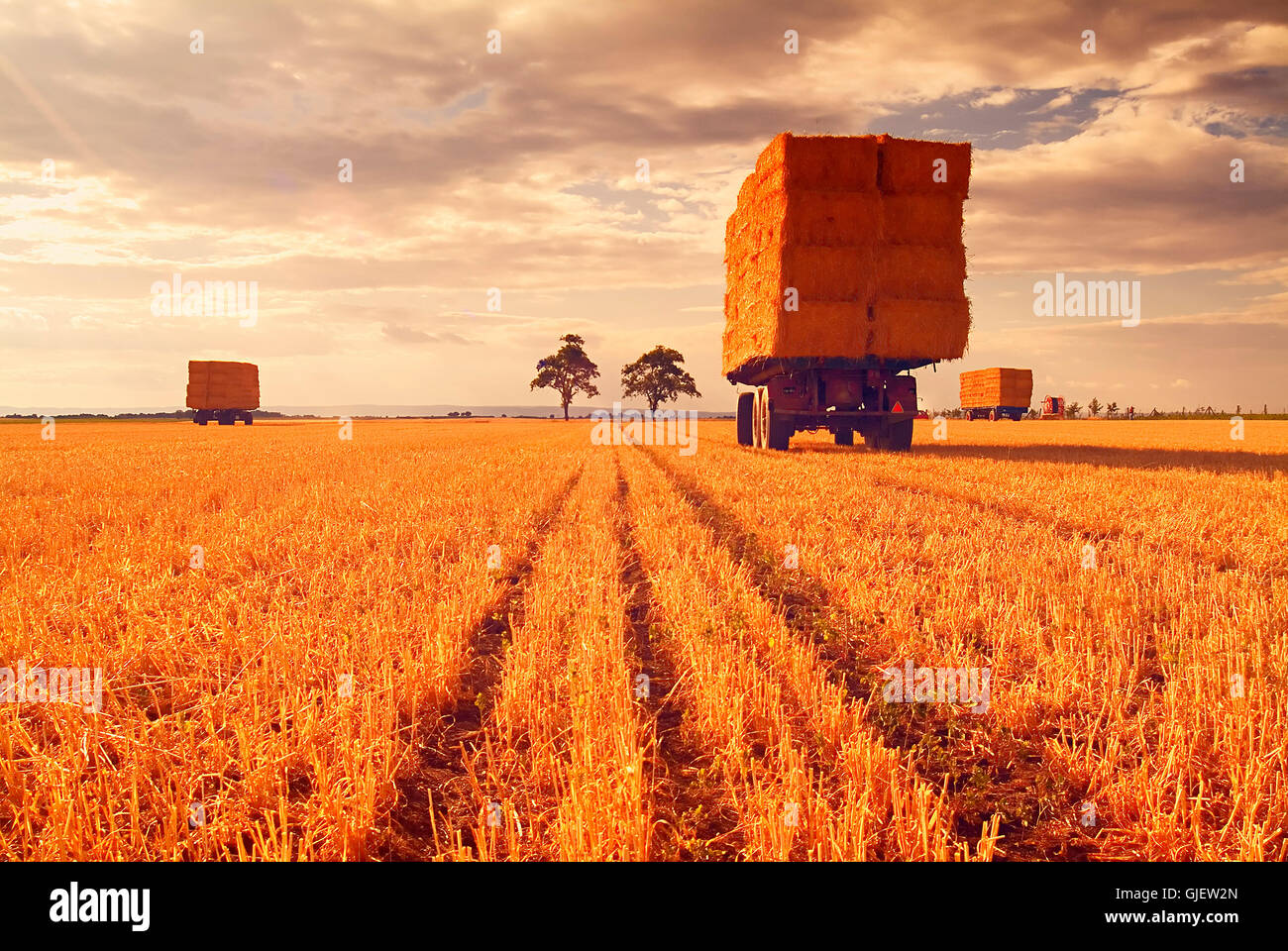 10 tonnen anhänger hi-res stock photography and images - Alamy