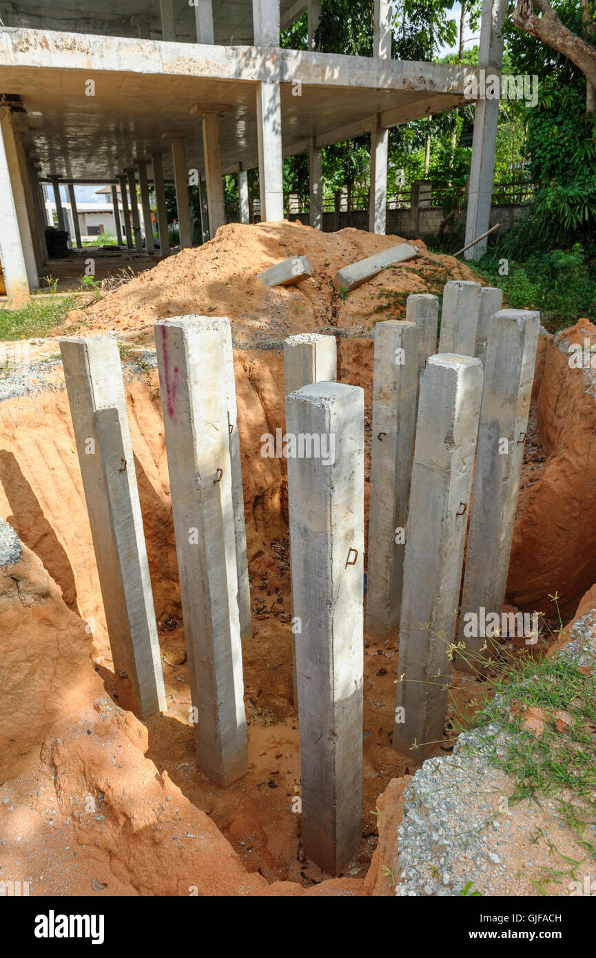 Foundation concrete hi-res stock photography and images - Alamy