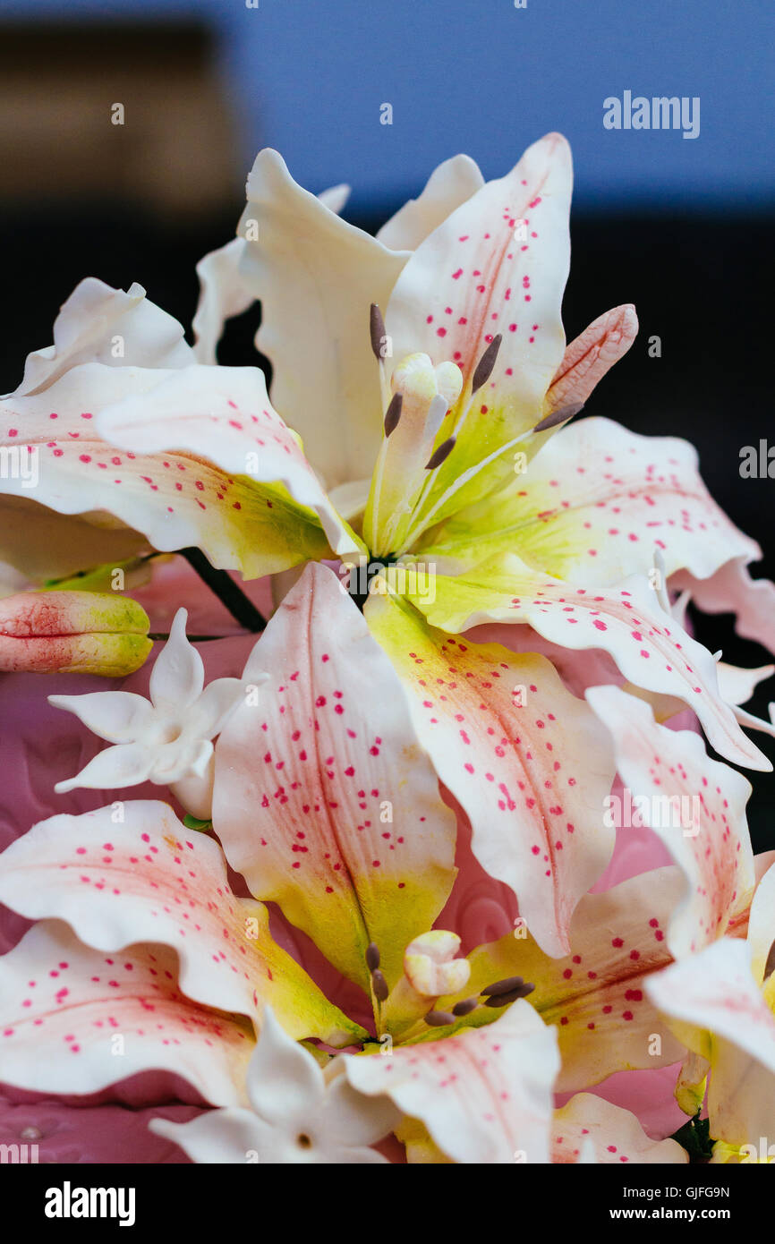 pink Wedding Cake with Lily Stock Photo - Alamy