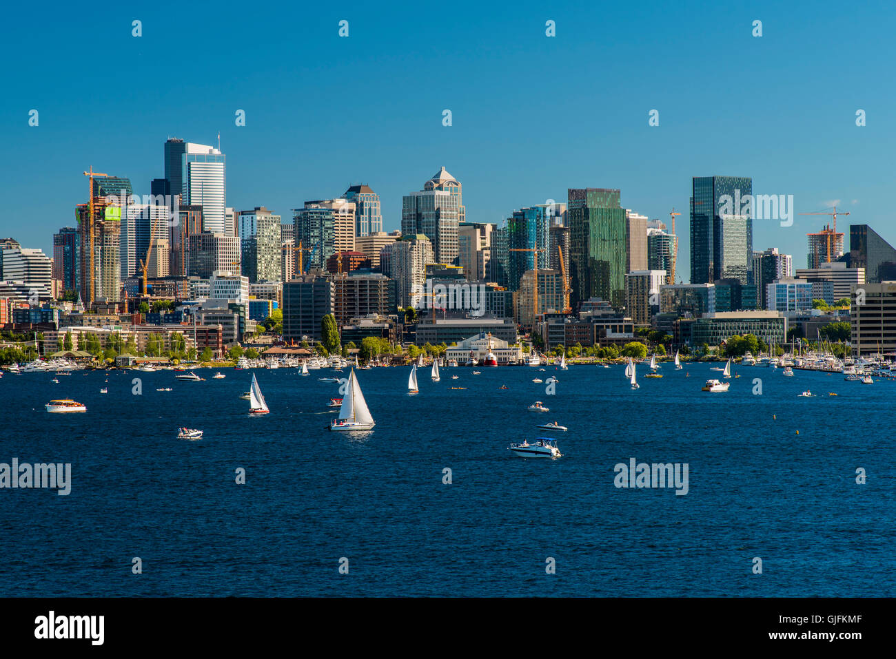 Lake Union and downtown skyline, Seattle, Washington, USA Stock Photo