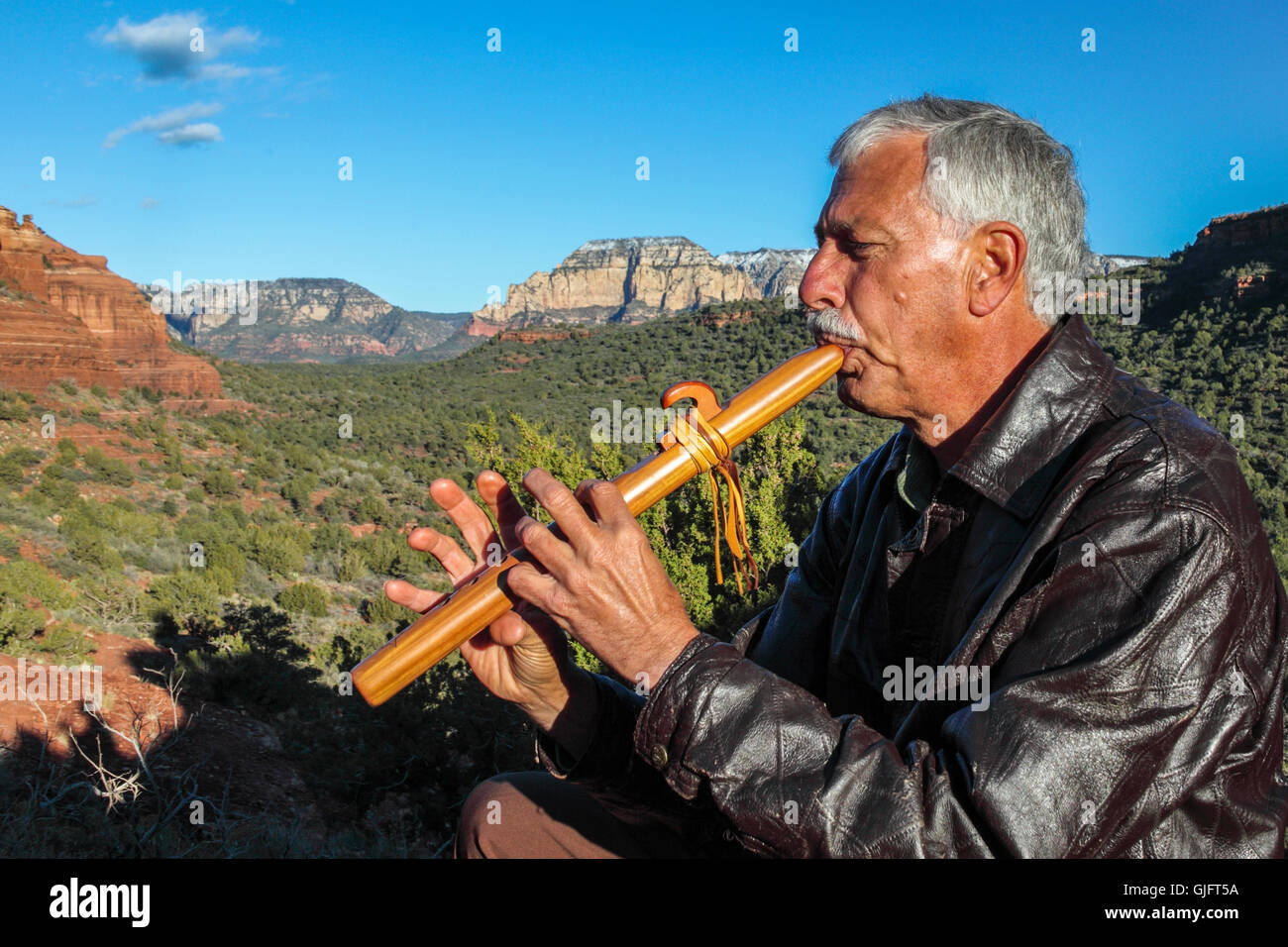 Native american flute hires stock photography and images Alamy