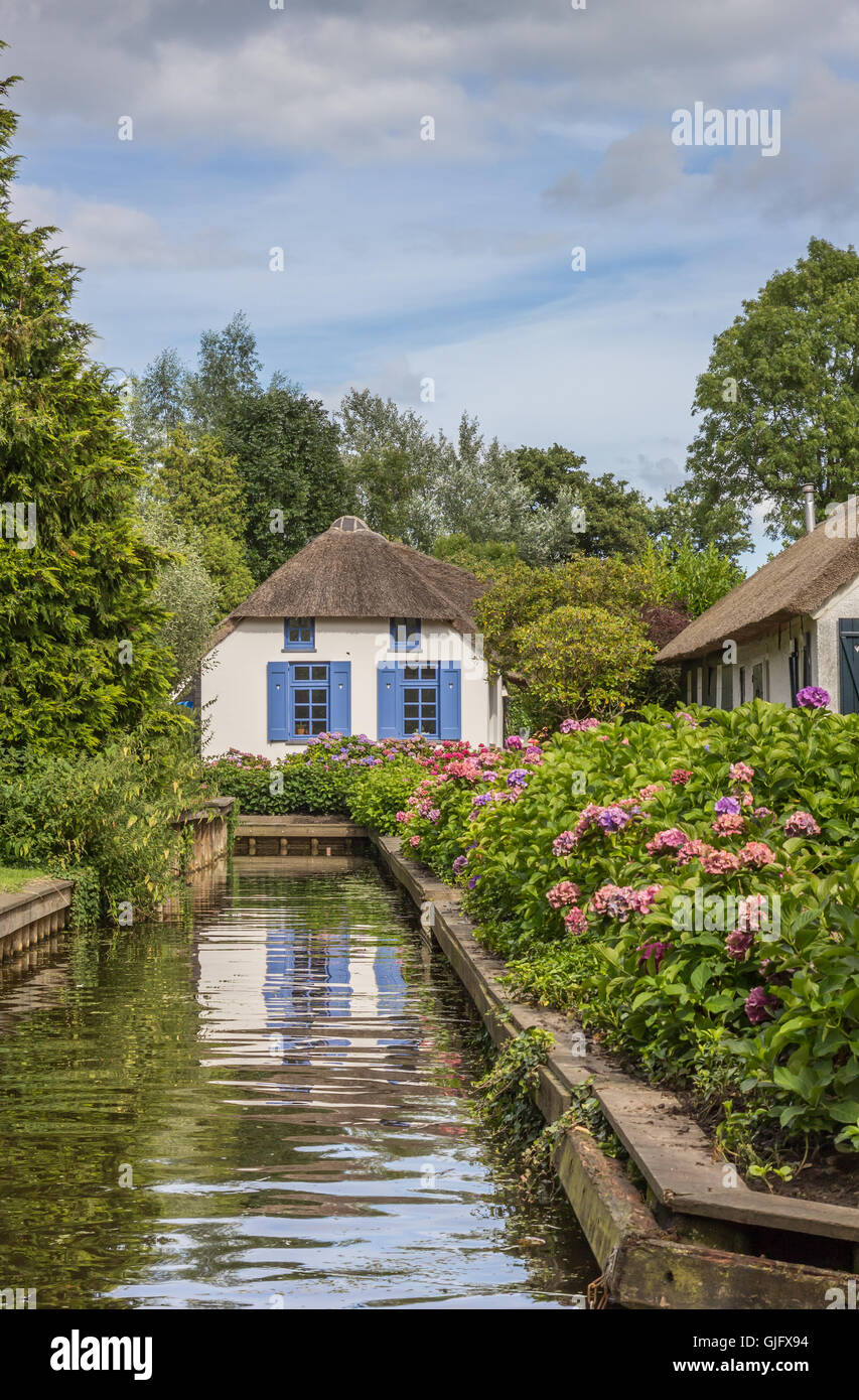 Small cottage at a canal in Giethoorn, Holland Stock Photo Alamy